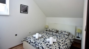 dvokrevetna soba bracni krevet